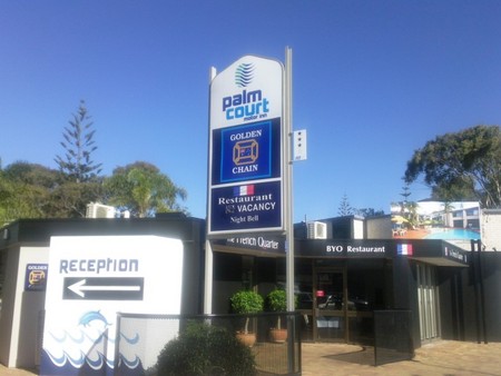 Palm Court Motor Inn - Accommodation Australia